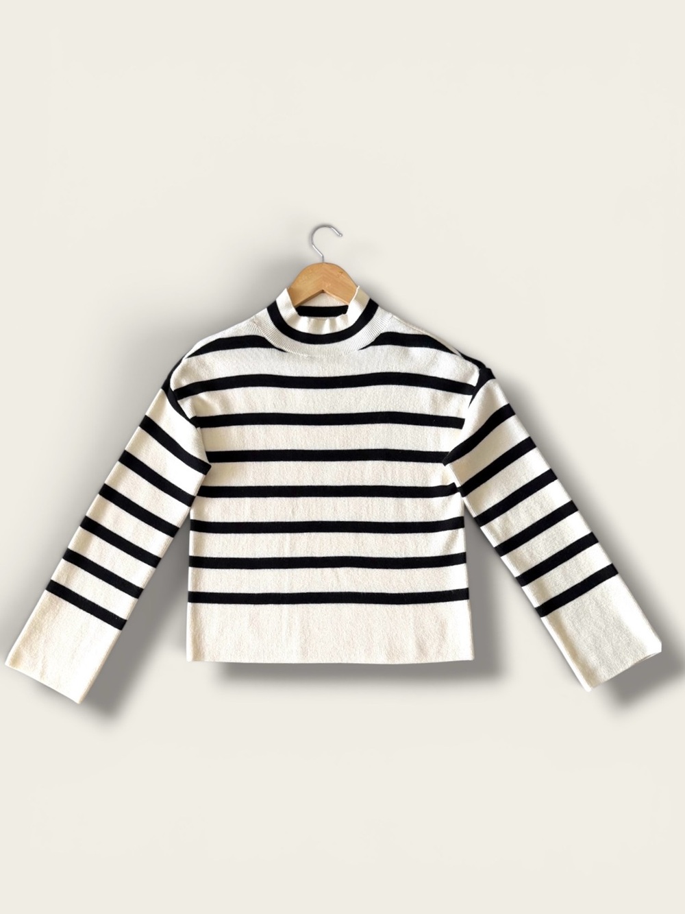 Evereve Cream & Black Striped Crewneck Sweater